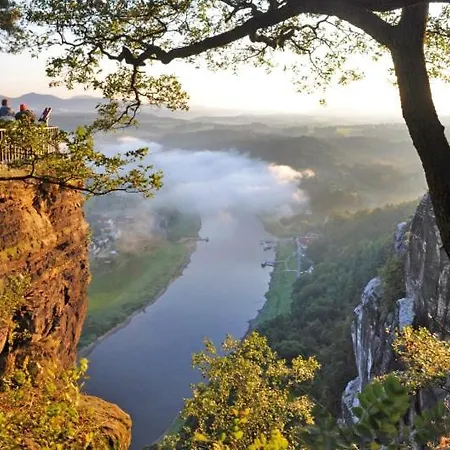 Pirna/dohna, 2 R.-wohnung In Mehrfamilienhaus